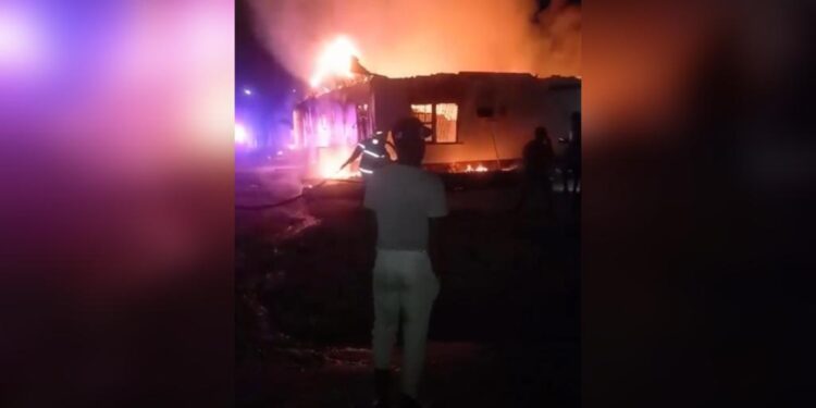 20 students confirm dead in Mahdia dormitory fire.