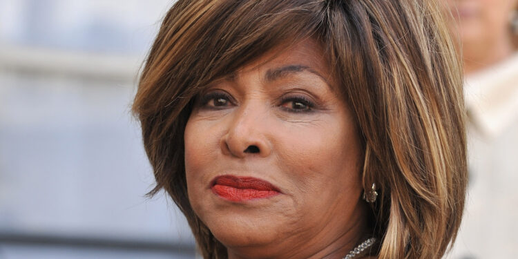 Tina Turna died peacefully after a long illness in her home in Küsnacht near Zurich, Switzerland.