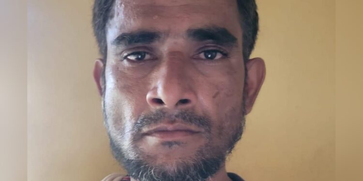 Grove man jailed for stealing rum and cigarettes.