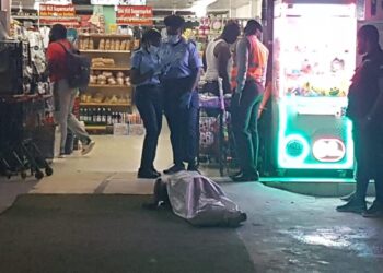 Venezuela Nationals Beaten and Stabbed to Death at Supermarket